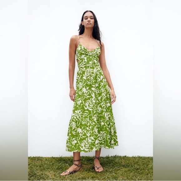 Zara | Dresses | Zara Green Floral Maxi Dress | Poshmark